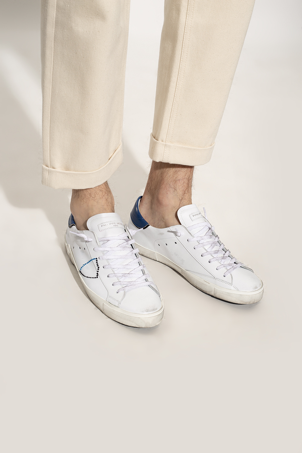 Alexander McQueen Kids chunky sole low top sneakers Bianco SchaferandweinerShops GB White PRSX sneakers Philippe Model